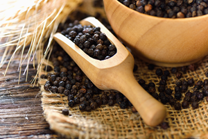 Read more about the article The Surprising Benefits of Black Pepper: The “King of Spices”